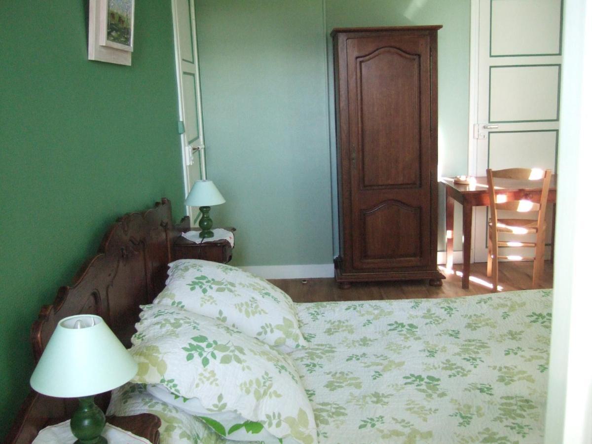 Bed and Breakfast Ferme De La Riviere Petiville  Exterior foto